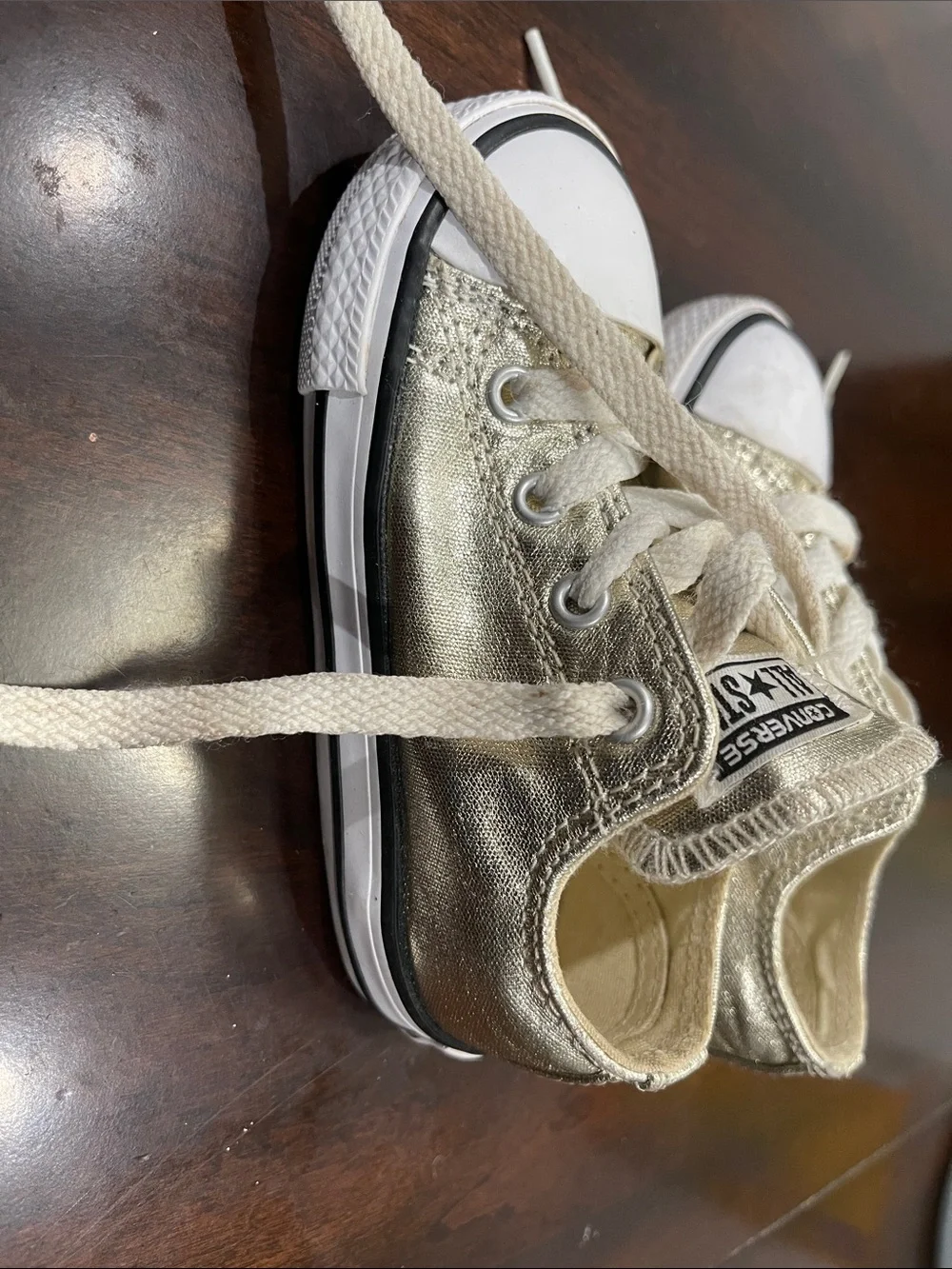 Converse classic low